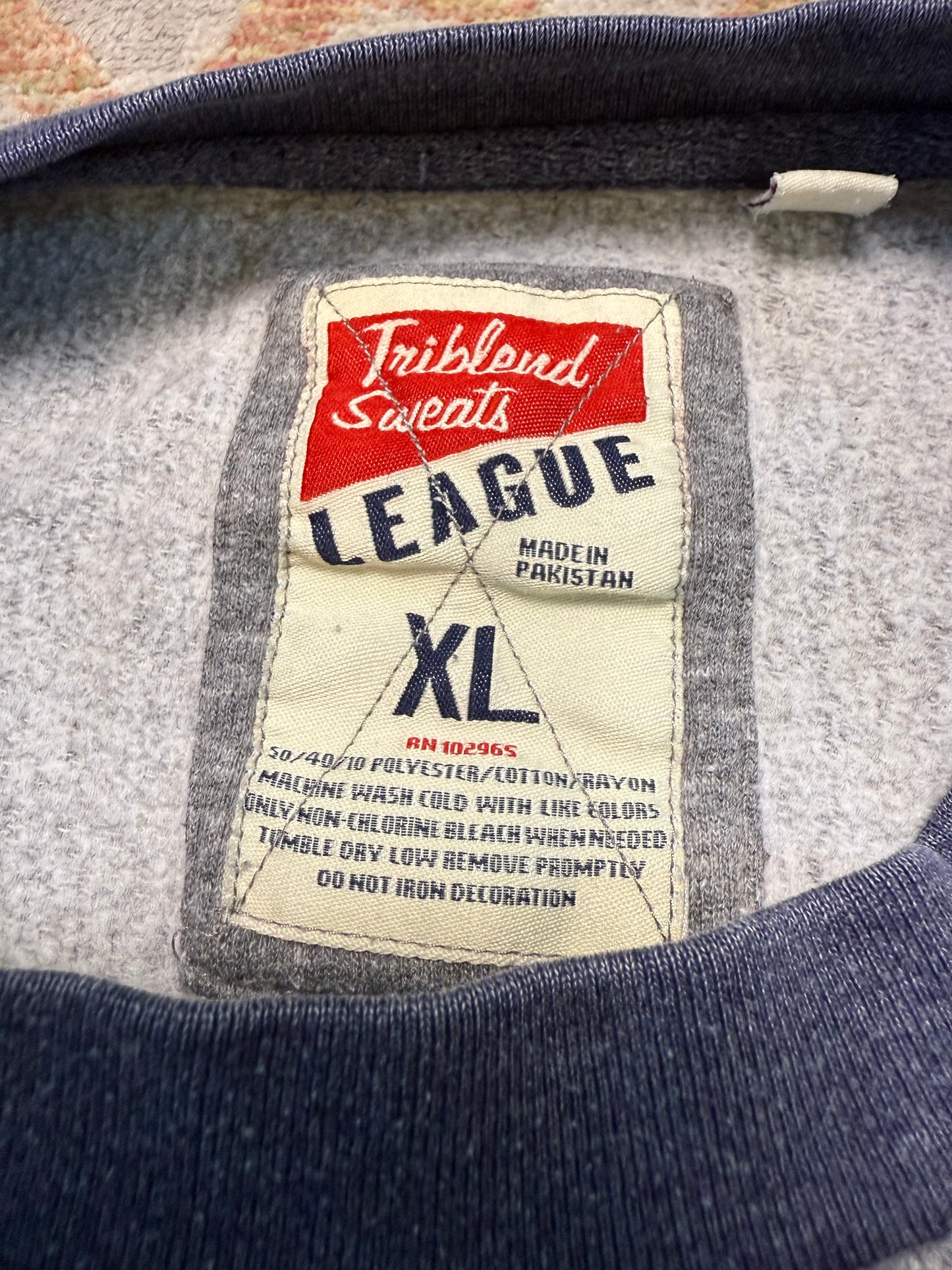 Vintage UCONN Crewneck