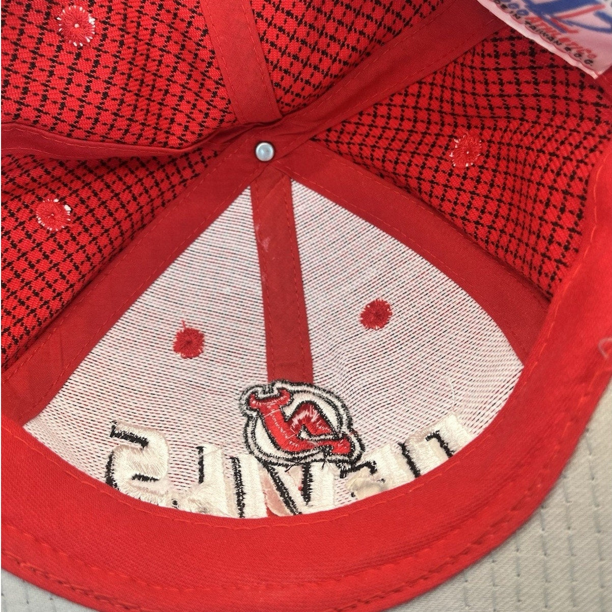 Vintage New Jersey Devils NHL Grid Strapback